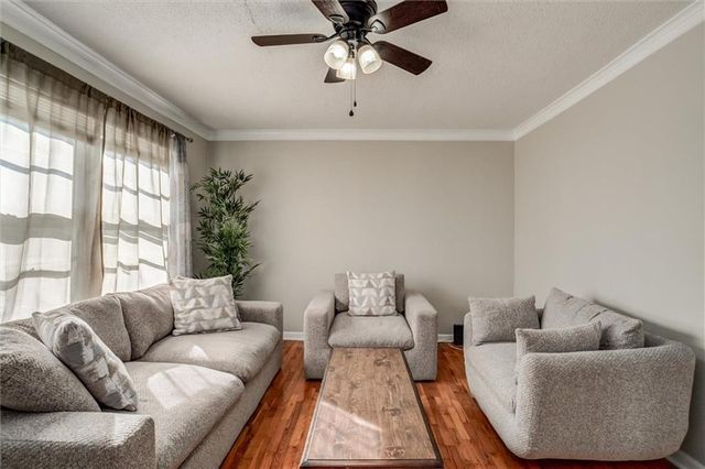 5310 NE Barnes Avenue, Kansas City, MO 64119