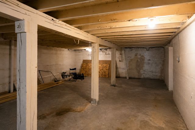 1835 E 79th Street, Chicago, IL 60649