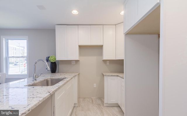 2507 E NORTHERN PKWY, Baltimore, MD 21214
