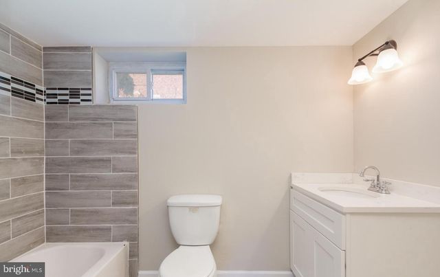 2507 E NORTHERN PKWY, Baltimore, MD 21214