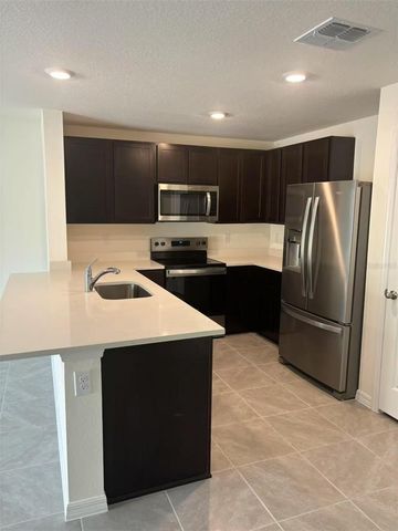 8241 SW 67TH AVENUE, Ocala, FL 34476
