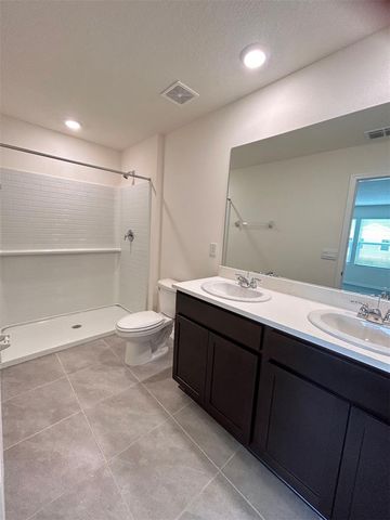 8241 SW 67TH AVENUE, Ocala, FL 34476