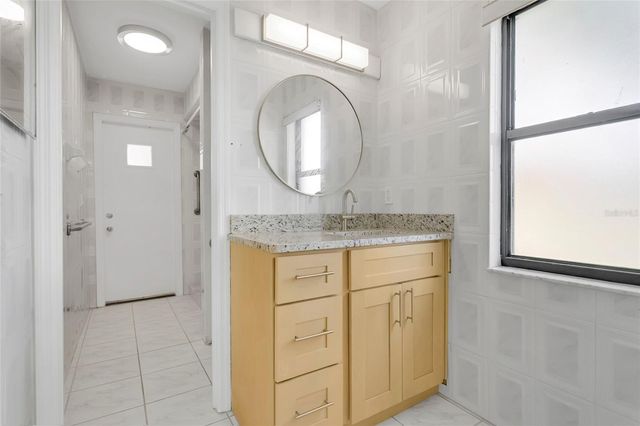 8102 S IBIZA COURT, Orlando, FL 32836