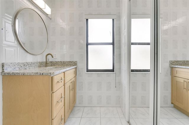 8102 S IBIZA COURT, Orlando, FL 32836