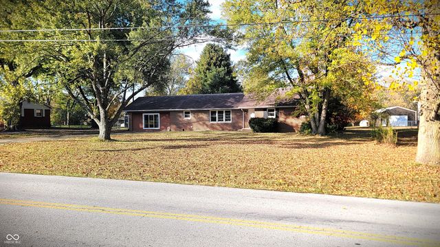 1611 E Range Line Road, Greencastle, IN 46135