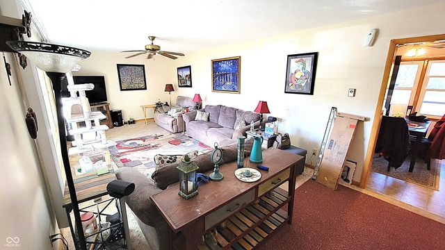 1611 E Range Line Road, Greencastle, IN 46135