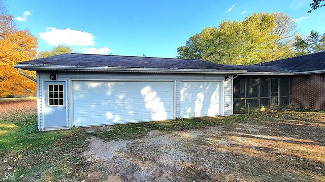 1611 E Range Line Road, Greencastle, IN 46135