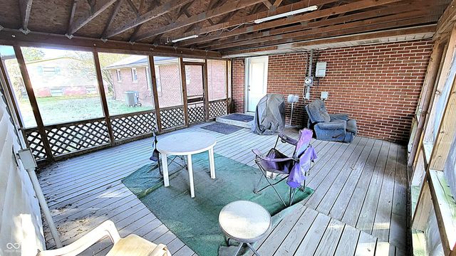 1611 E Range Line Road, Greencastle, IN 46135