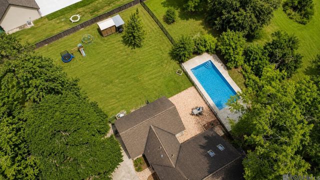 16227 Chevernt Ave, Greenwell Springs, LA 70739