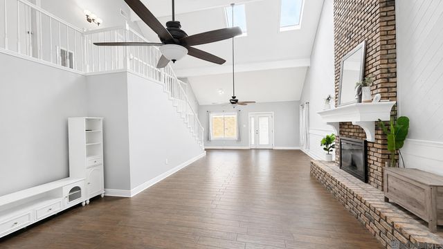 16227 Chevernt Ave, Greenwell Springs, LA 70739