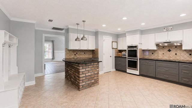 16227 Chevernt Ave, Greenwell Springs, LA 70739
