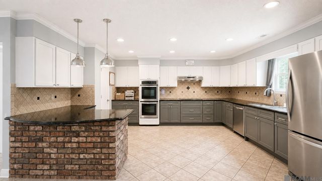 16227 Chevernt Ave, Greenwell Springs, LA 70739