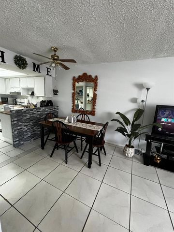 26 LAS PALMAS WAY 1, Kissimmee, FL 34743