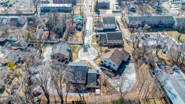 276 1st Street, Rochester, MI 48307