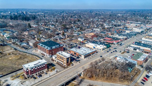 276 1st Street, Rochester, MI 48307