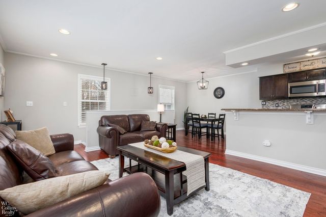 276 1st Street, Rochester, MI 48307