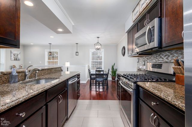 276 1st Street, Rochester, MI 48307