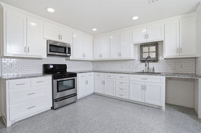 103 W Cleburne- shop, Crowley, TX 76104