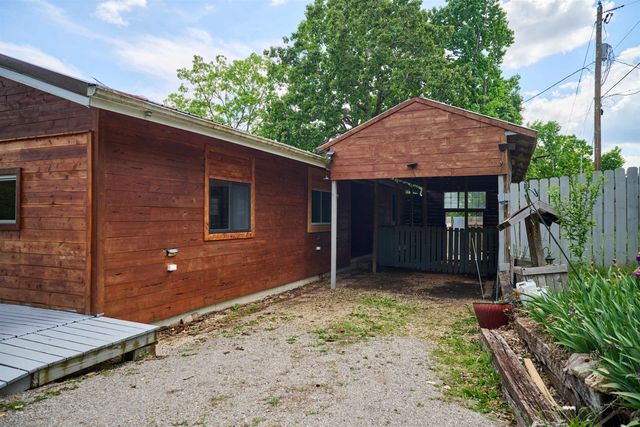 330 Robin Hood Ln, Hardy, AR 72542
