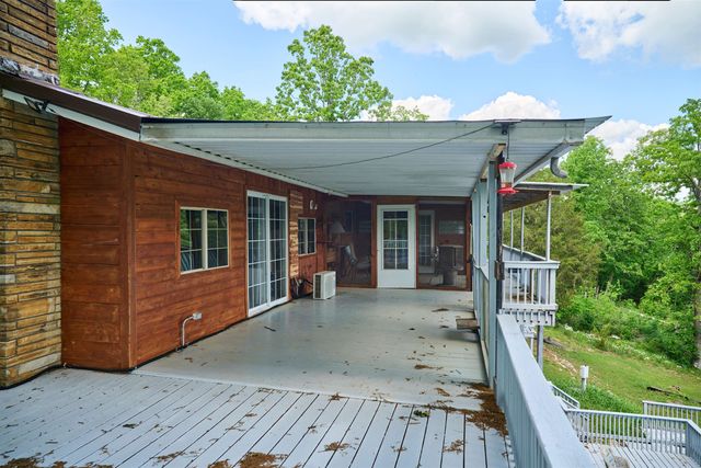 330 Robin Hood Ln, Hardy, AR 72542