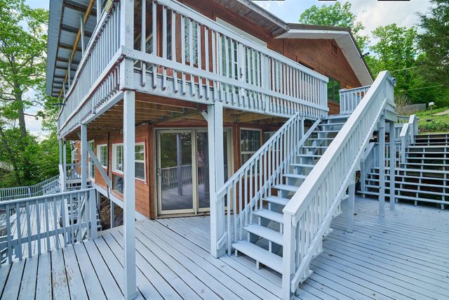 330 Robin Hood Ln, Hardy, AR 72542