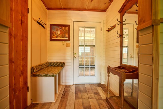 330 Robin Hood Ln, Hardy, AR 72542