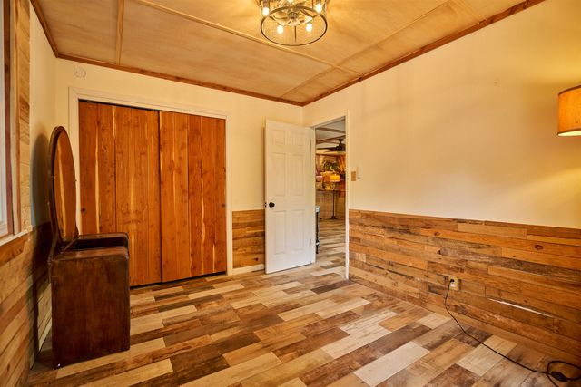 330 Robin Hood Ln, Hardy, AR 72542