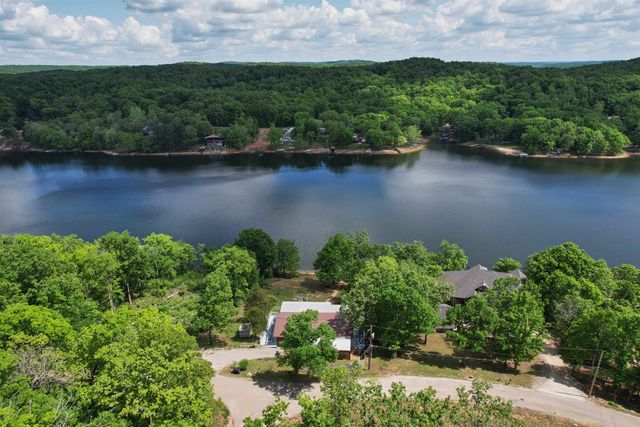 330 Robin Hood Ln, Hardy, AR 72542