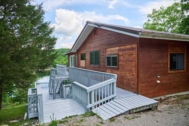 330 Robin Hood Ln, Hardy, AR 72542