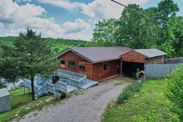 330 Robin Hood Ln, Hardy, AR 72542