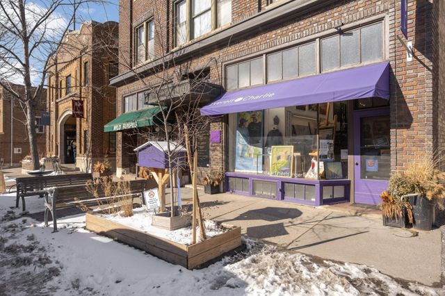 2727 W 43rd Street 206, Minneapolis, MN 55410