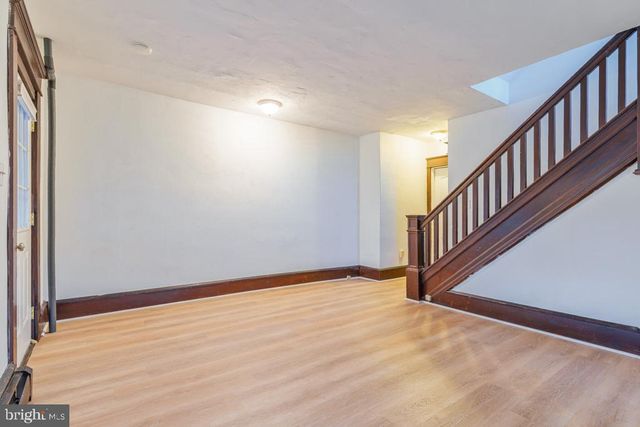 148 E HOLLY AVE, Pitman, NJ 08071