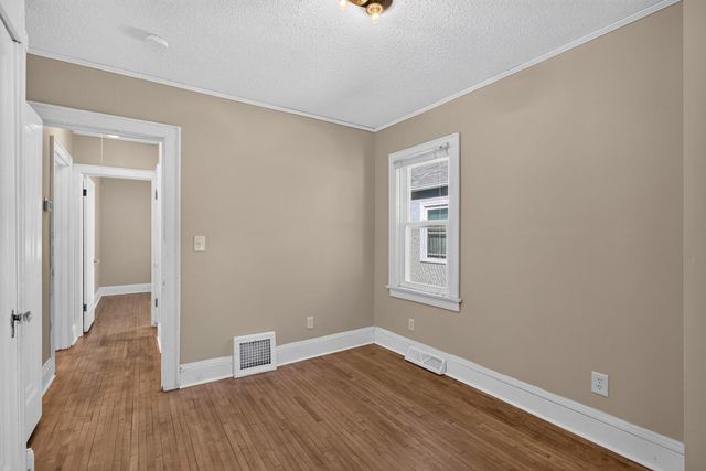 4242 Thomas Avenue N, Minneapolis, MN 55412