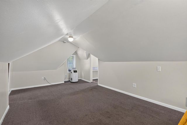 4242 Thomas Avenue N, Minneapolis, MN 55412