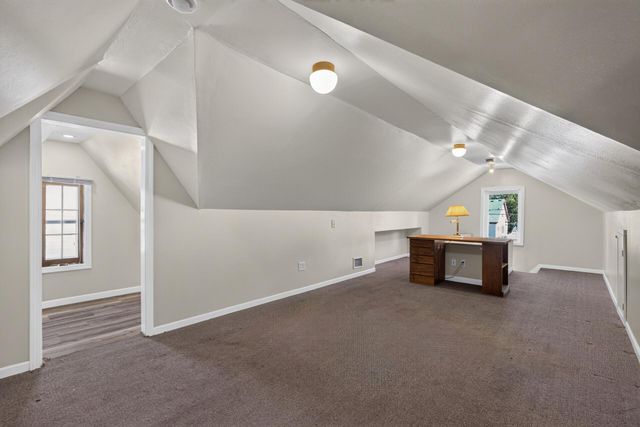 4242 Thomas Avenue N, Minneapolis, MN 55412