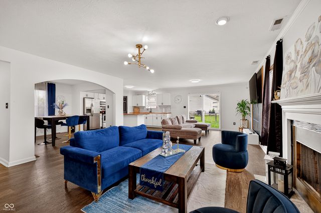 8120 Wildwood Farms Drive, Indianapolis, IN 46239
