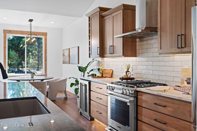 43 Osprey Ln, Sandpoint, ID 83864