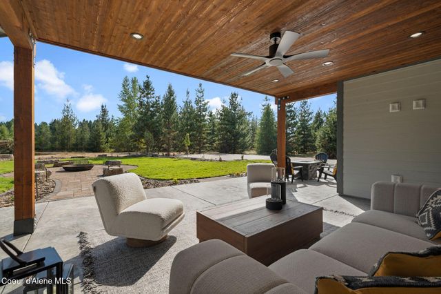 43 Osprey Ln, Sandpoint, ID 83864