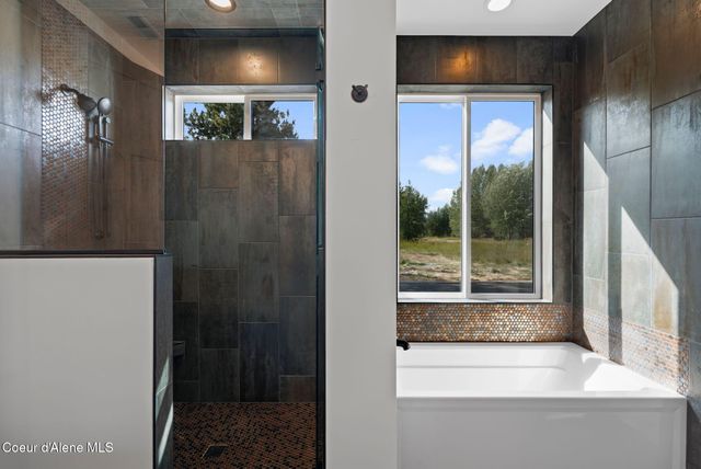 43 Osprey Ln, Sandpoint, ID 83864