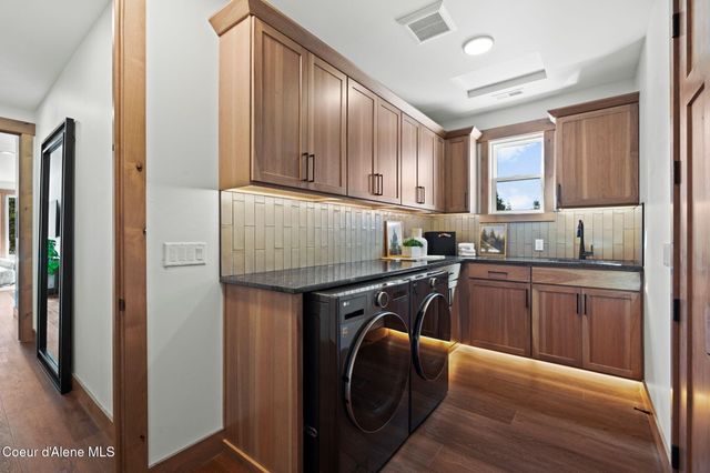 43 Osprey Ln, Sandpoint, ID 83864