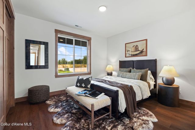 43 Osprey Ln, Sandpoint, ID 83864