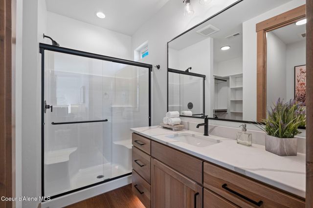 43 Osprey Ln, Sandpoint, ID 83864