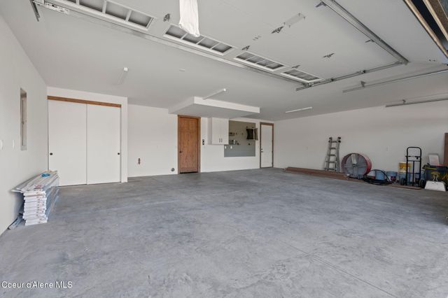 43 Osprey Ln, Sandpoint, ID 83864