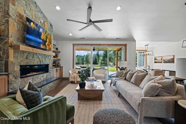 43 Osprey Ln, Sandpoint, ID 83864