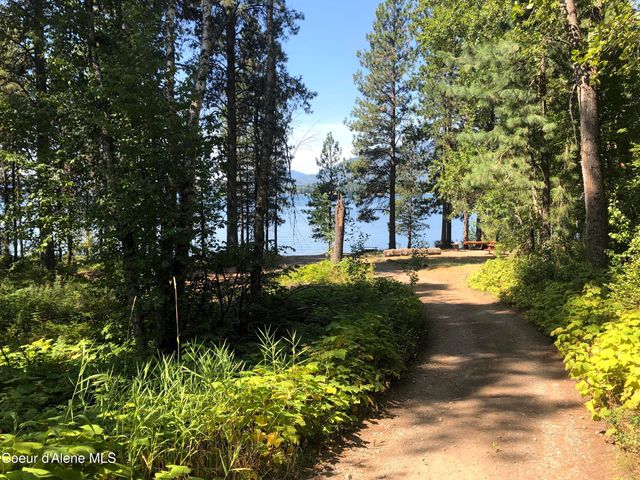 43 Osprey Ln, Sandpoint, ID 83864