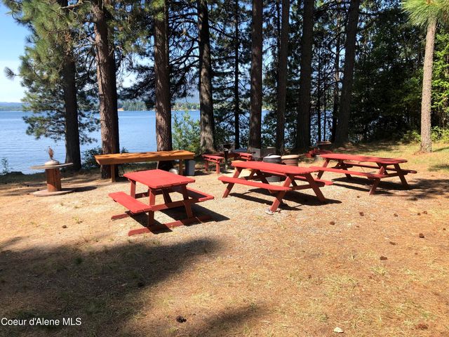 43 Osprey Ln, Sandpoint, ID 83864