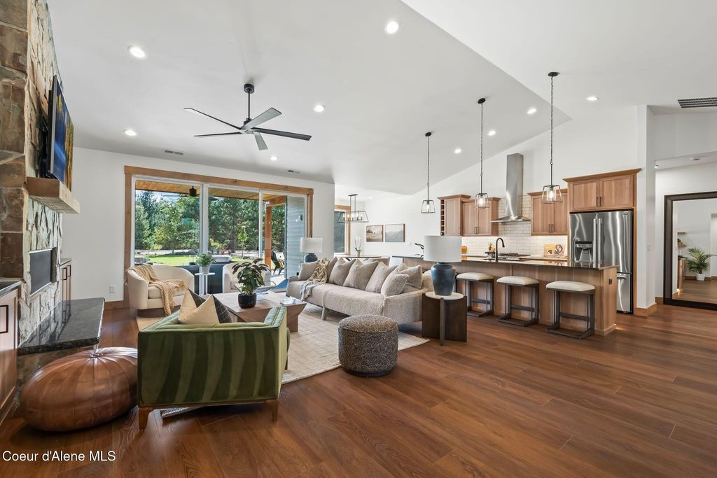 43 Osprey Ln, Sandpoint, ID 83864