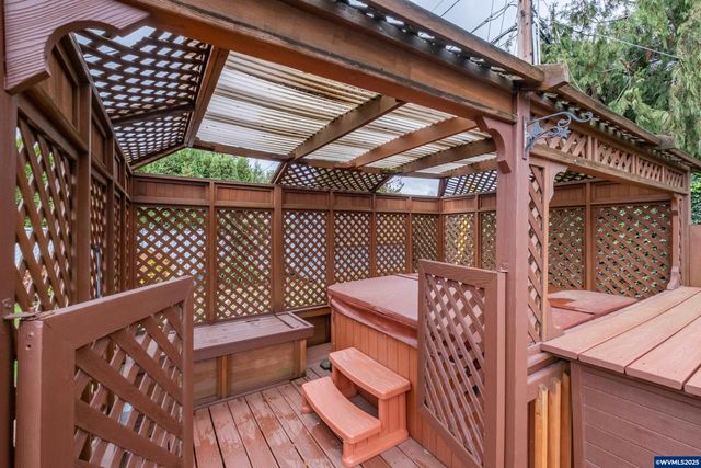 4433 41st Av NE, Salem, OR 97305