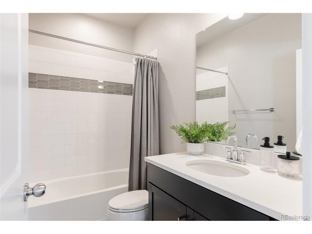 6346 Dayton Way, Denver, CO 80238