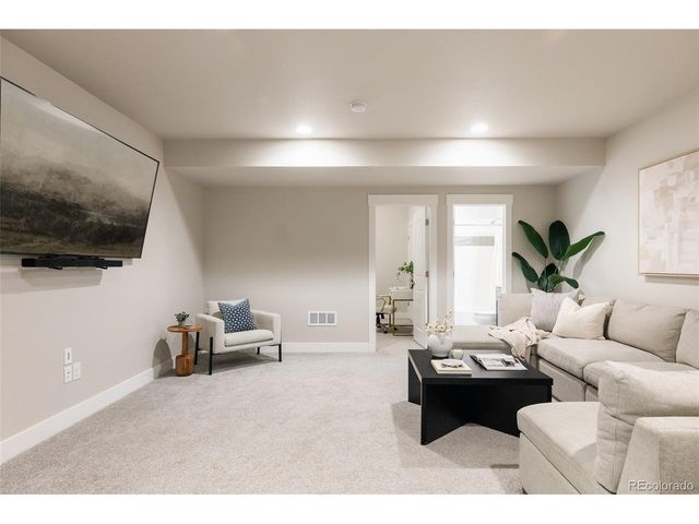 6346 Dayton Way, Denver, CO 80238